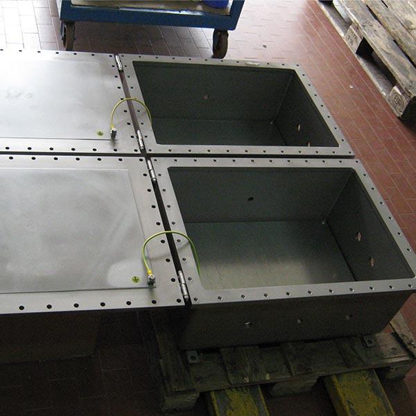 Explosion-proof enclosure